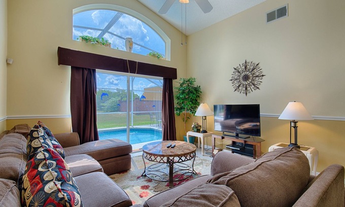 Westridge Villa | 4 Bedroom Villa with Private Pool, Free WIFI, Billiards Room in Gated Community