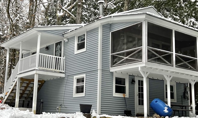 Bridgton Cottage | 4 bedrooms 2 bath Knights Hill Association