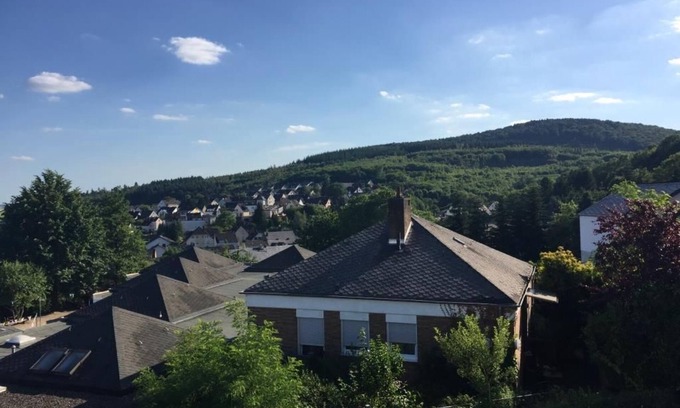 Nickenich Apartment | 4-Bett-Fewo Pellenzblick, Ground Floor - Ferienwohnungen Pellenzblick