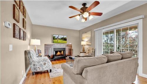 The Galena Territory House | 4 BR oasis with hot tube