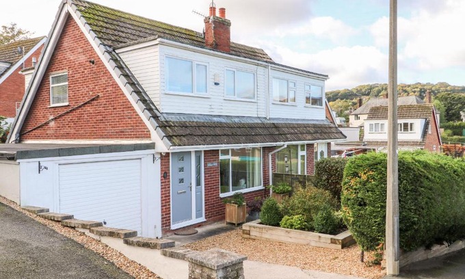 Conwy House | 4 Bryn Seiri Road