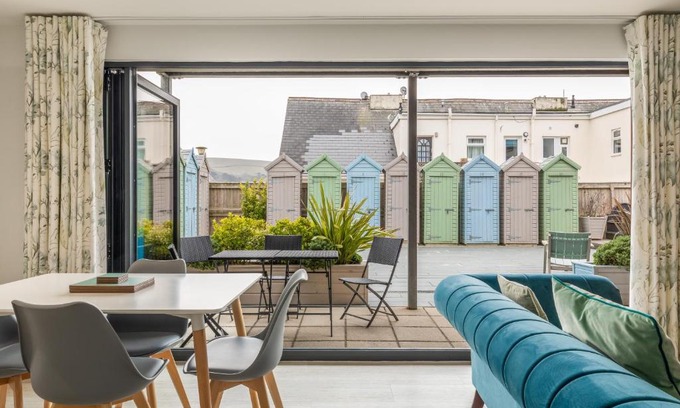 Mortehoe Apartment | 4 Challacombe - Luxury Apartment at Byron Woolacombe, only 4 minute walk to Woolacombe Beach!