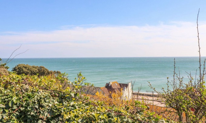 Folkestone Cottage | 4 Greenhills
