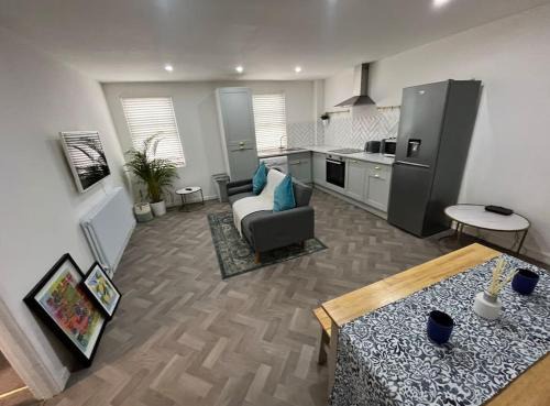 Warwick Town Centre Apartment | 4 Mellors Court