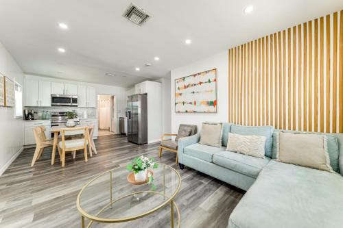 North Andrews Gardens House | 4 Mi to Beach Home with Patio in Fort Lauderdale!