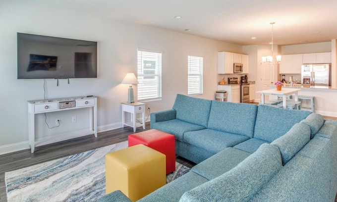 Ocean Isle Beach House | 4 Mi to Beaches: Spacious Home in Ocean Isle Beach
