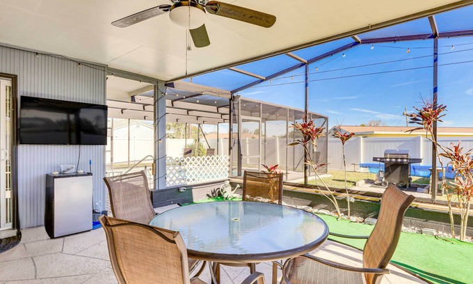 Venice Gardens House | 4 Mi to Historic Dtwn Venice: Home w/Heated Pool!
