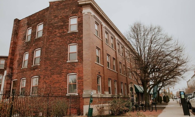 Chatham-Arch Apartment | 4 New Combined Apartments Near Lucas Oil Stadiom