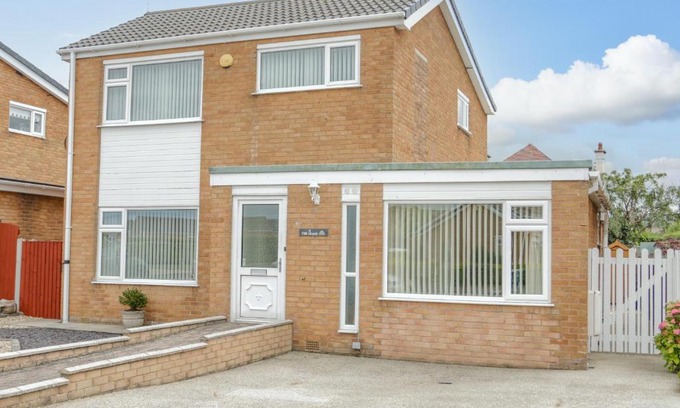 Penrhyn Bay House | 4 Penrhyn Beach East