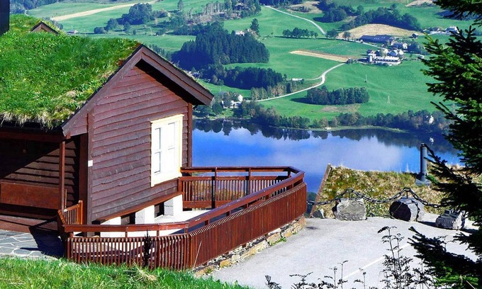 Skulestad Apartment | 4 person holiday home in skulestadmo