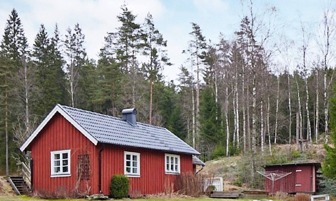 Hyssna House | 4 person holiday home in HYSSNA