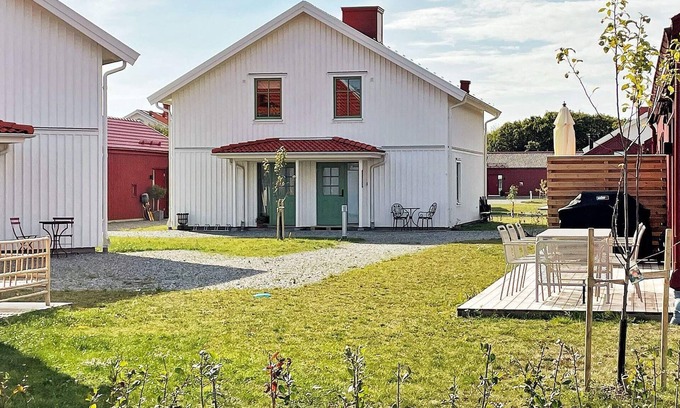 Groto House | 4 person holiday home in BOHUS-BJÖRKÖ