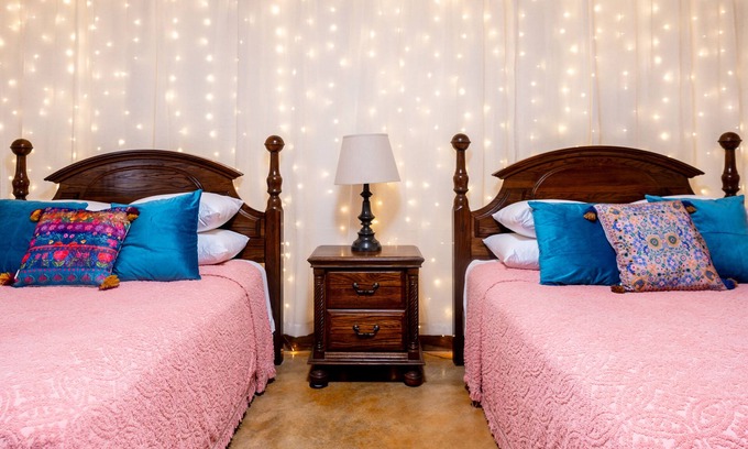 Brenham Apartment | #4: Queen Suite on 73 acres - Horse Oasis -12bd Inn - Creek -10min to Round Top!