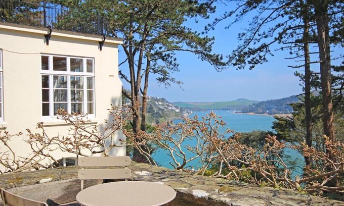 Salcombe House | 4 Ringrone