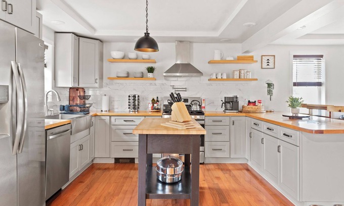 Great Valley House | 4 Seasons of Fun, Ellicottville house that sleeps 16!