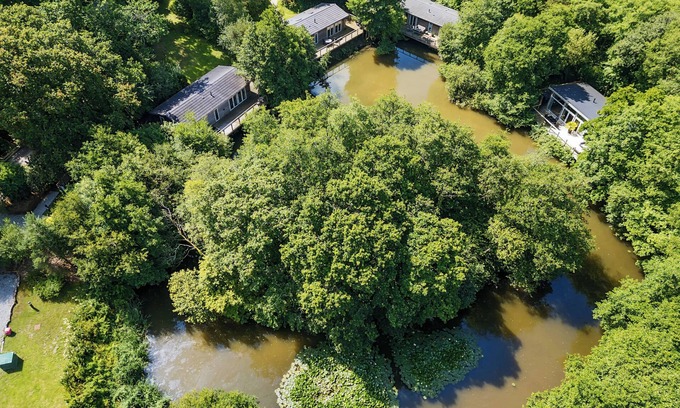 Looe Cottage | 4 TREE TOPS, country holiday cottage, with hot tub in Lanreath