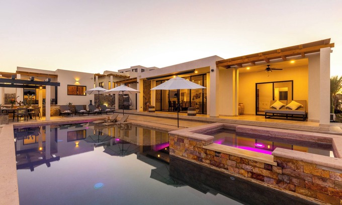 San Jose del Cabo House | 4-Villa Estate: Steps to Beach ~ 3Mi Flora Farms ~ 180° Ocean Views ~ Pool