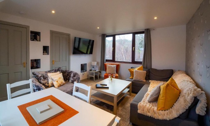 Lochinver Apartment | 4 Wheelhouse Apartment