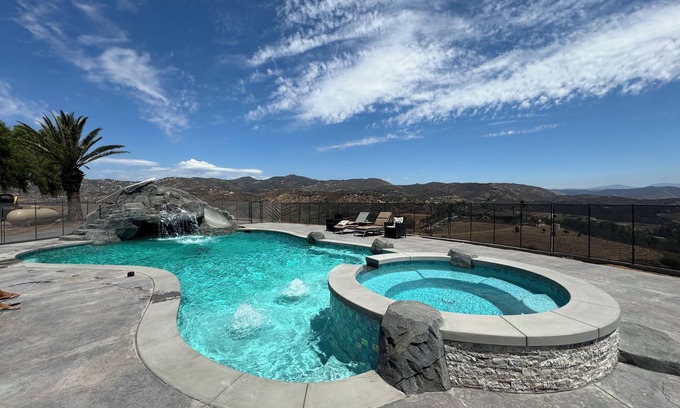 Escondido House | 4000+ Sqft Modern Ranch on 10+ Acres with Resort Style Pool and Spa - Views!