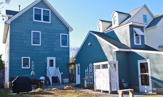 Admiral Estates House | 405 Pittsburgh Ave Sleeps 12