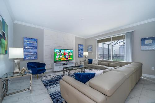Kissimmee House | 4176SS STOREY LAKE VILLA WITH PRIVATE POOL