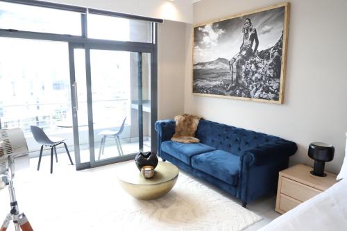 Menlyn Apartment | 418 menlyn Maine trilogy