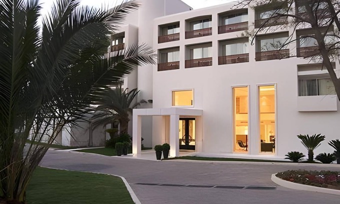 Anavyssos Resort | 42 m² Resort ∙ 127 guests