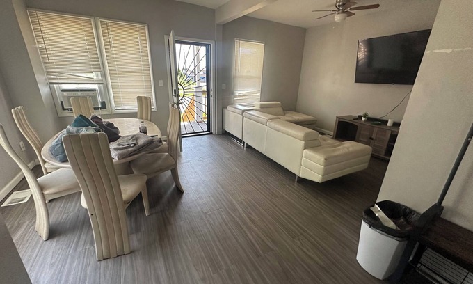 Detroit House | 420 friendly sleeps 8 in Detroit’s east side with WiFi, AC. Enjoy your stay