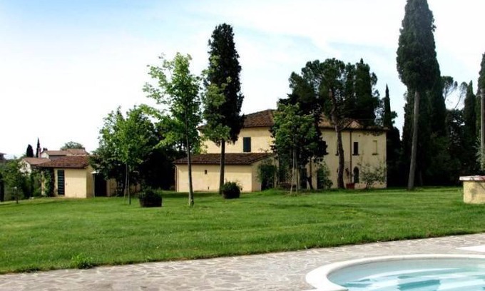 Marciano della Chiana House | 420 m² Farmhouse ∙ 24 guests