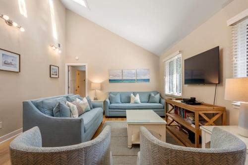 West Beach House | 435 Oceanwoods Cottage by Akers Ellis Rentals