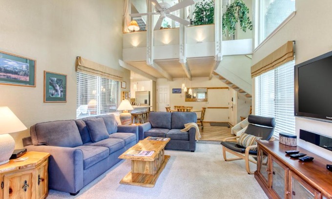 Tennis Village Apartment | 44 Tennis Village