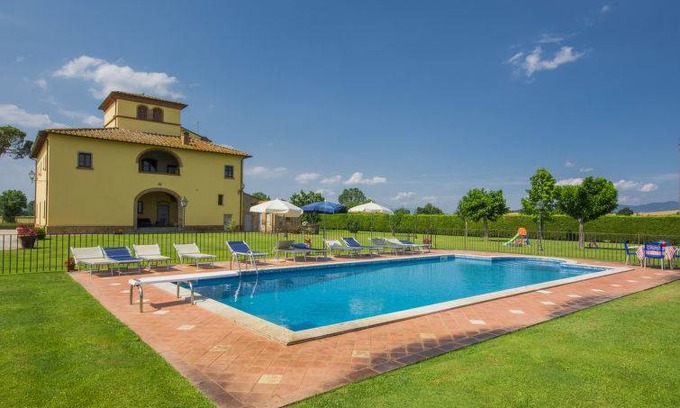 Monte San Savino House | 450 m² House ∙ 6 bedrooms ∙ 15 guests