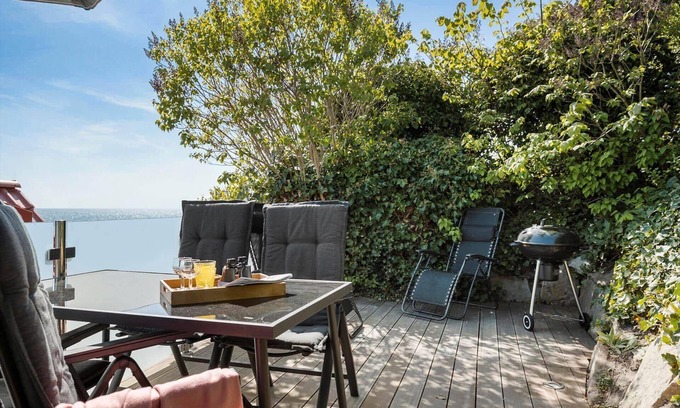 Arnager House | 4715 Rønne - Redningsvejen 3