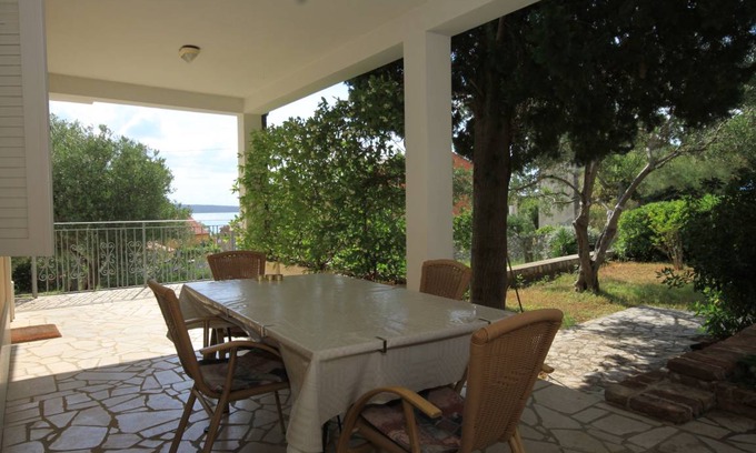 Nerezine Apartment | 48 m² Apartment ∙ 2 bedrooms ∙ 4 guests