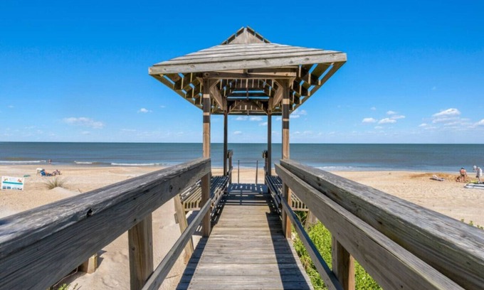 Marineland Acres House | 4bd 3ba House on the Beach with Incredible Views!