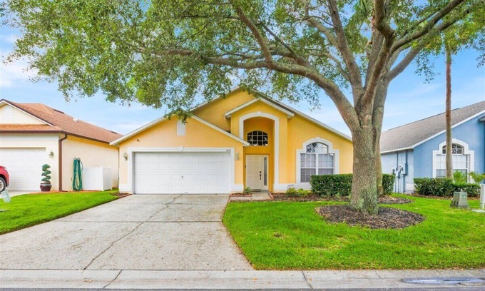 Westridge House | 4Bed 3Bath Private Pool Sunrise Retreat
