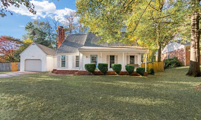 Cordova House | 4bedroom + 3bath Home in Cordova