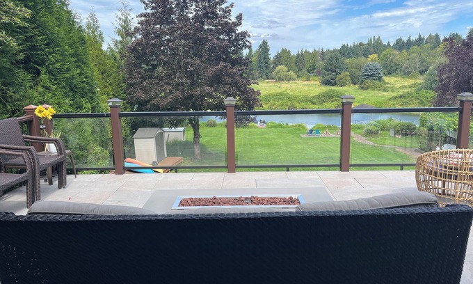 Kenmore House | 4bedroom house with large yard on the water, 2 decks, hot tub. Animals welcome.