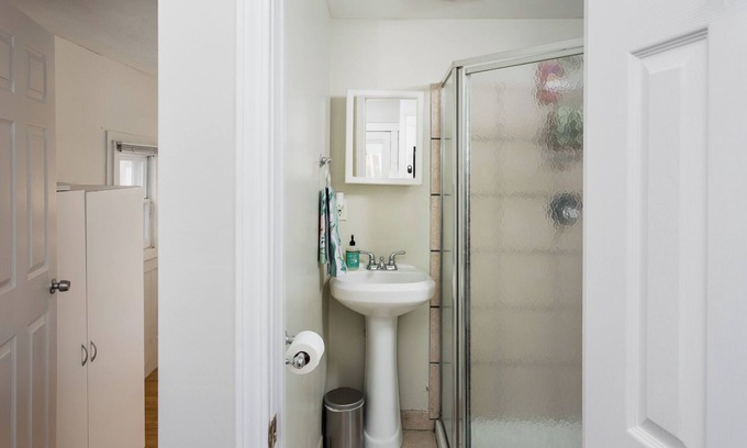 Cherokee Triangle Apartment | 4BR/2BA Charming Louisville Getaway!
