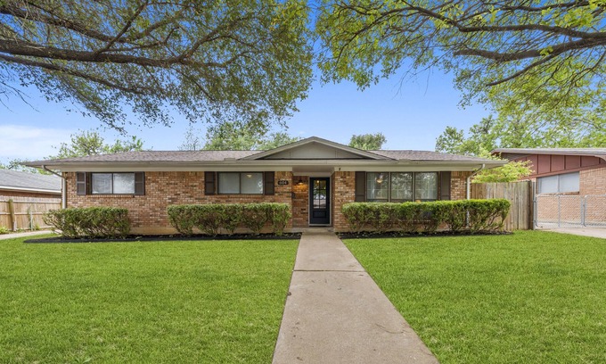 Waco House | 4BR/2BA Home Away from Home in the Heart of Waco