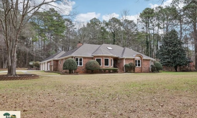 Fayetteville House | 4BR 4BA Ranch on 2 Acres Near Trilith Studios