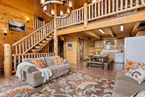 Meadow View Heights House | 4BR Cabin with Game Room & Fire Pit Sleeps 13