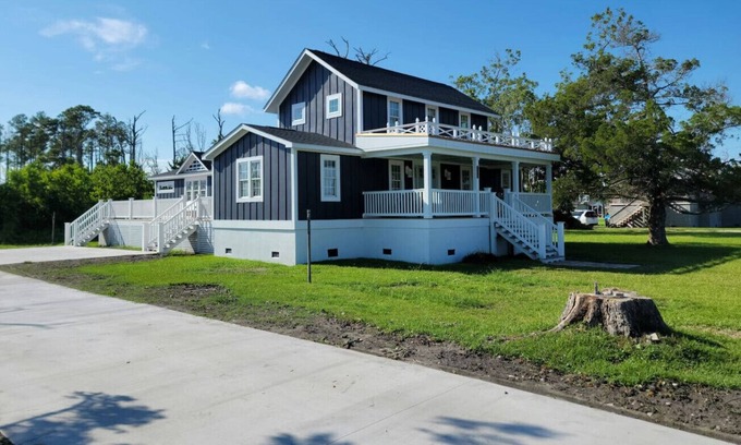 Davis House | 4BR Historic Home|Private Dock|Fishing