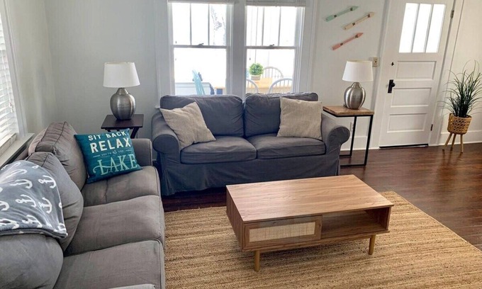Ashville House | 4BR Lakeside Bliss| Kayak Adventure!