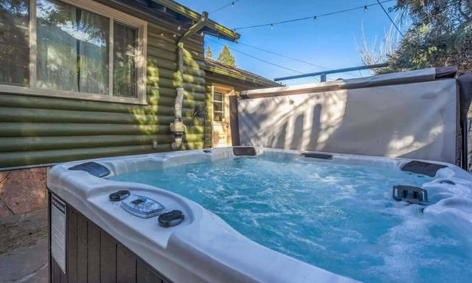 Cascade-Chipita Park House | 4BR Mountain Getaway w/Hot Tub Firepit & Game Room