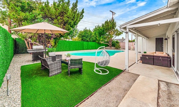 Winnetka House | 4BR Oasis House W/ Pool & 2 car garage