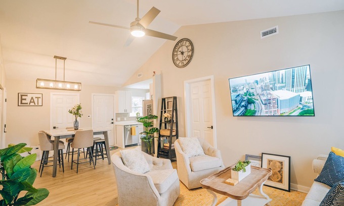 Charlotte House | 4BR Oasis w/King & Private Yard near Downtown