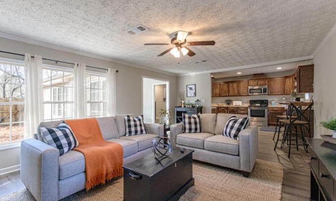 Cartersville House | 4BR Ranch Style Home A Mile From Historic Downtown