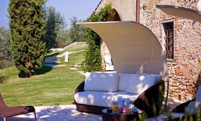 Montespertoli House | 4BR Tuscany’s sun-basked countryside