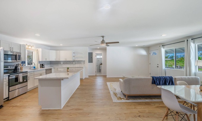 Wahiawa House | 4BR Wahiawa - Upto 8, WiFi, AC + Beach, Surf, Hike